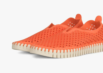 Датское хюгге в Израиле: коллекция сникеров дизайнера Ilse Jacobsen со скидкой 30%