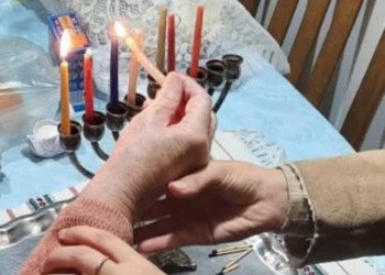 «Свеча для одного — свеча для сотни: как прошли ханукальные встречи поколений »