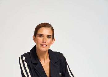 Вертикали, объем и баланс: стильные приемы, которые работают на фигуру